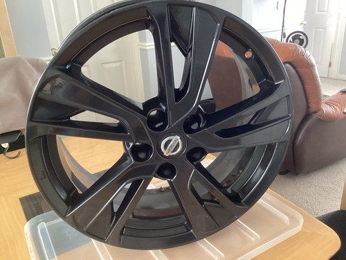Nissan juke black - nissan,