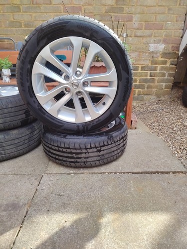 Nissan juke alloy wheel - nissan,